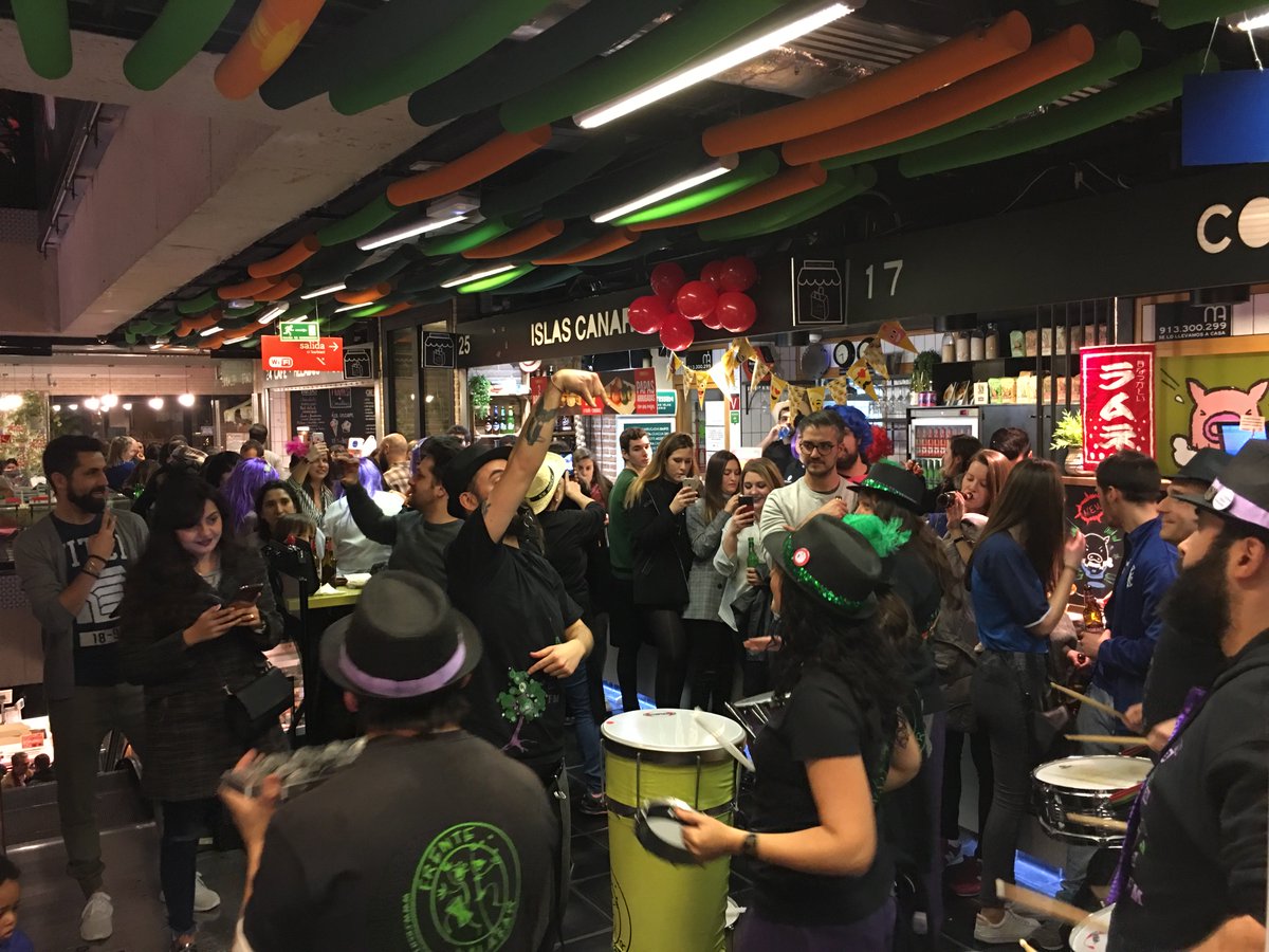 ¡Con esta semana lluviosa, os dejamos las fotos de los carnavales que celebramos el fin de semana pasado! #mercadosananton #Madrid #chueca #CARNAVALES2018 #Gastronomia