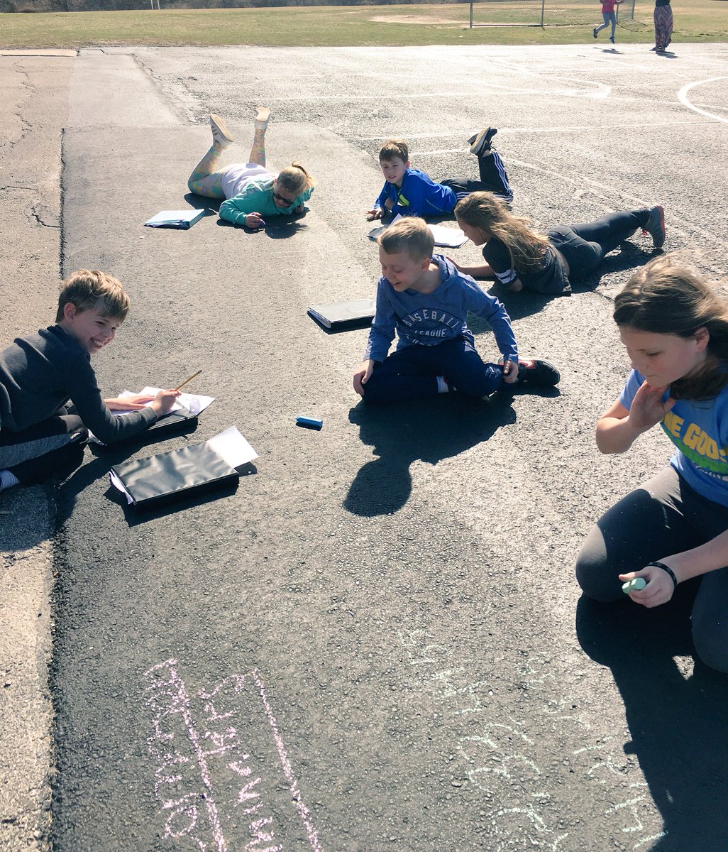 MsJennaGermer's tweet photo. Having fun in the sun practicing finding common denominators! ☀️ #outdoorlearning #engagingandfun #belairbulldogs https://t.co/yA5CHdXQHw