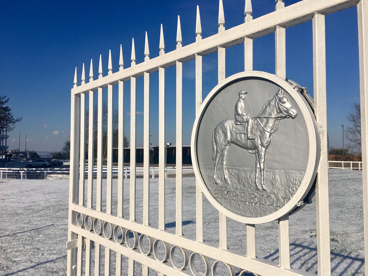 debutantedancer's tweet photo. Took a quick walk around @EpsomRacecourse earlier today, definitely looks a little different to @Investec_Sport Derby day. #localcourse #only93daystogo https://t.co/rQLfomVqVT