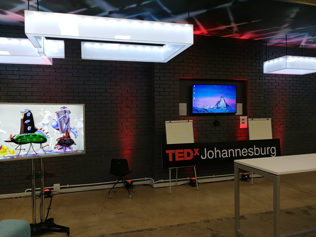 KMakgamathe's tweet photo. #TEDxJohannesburg @TshimologongIT getting ready for #HackTheFarm https://t.co/kNdLo0UWlE