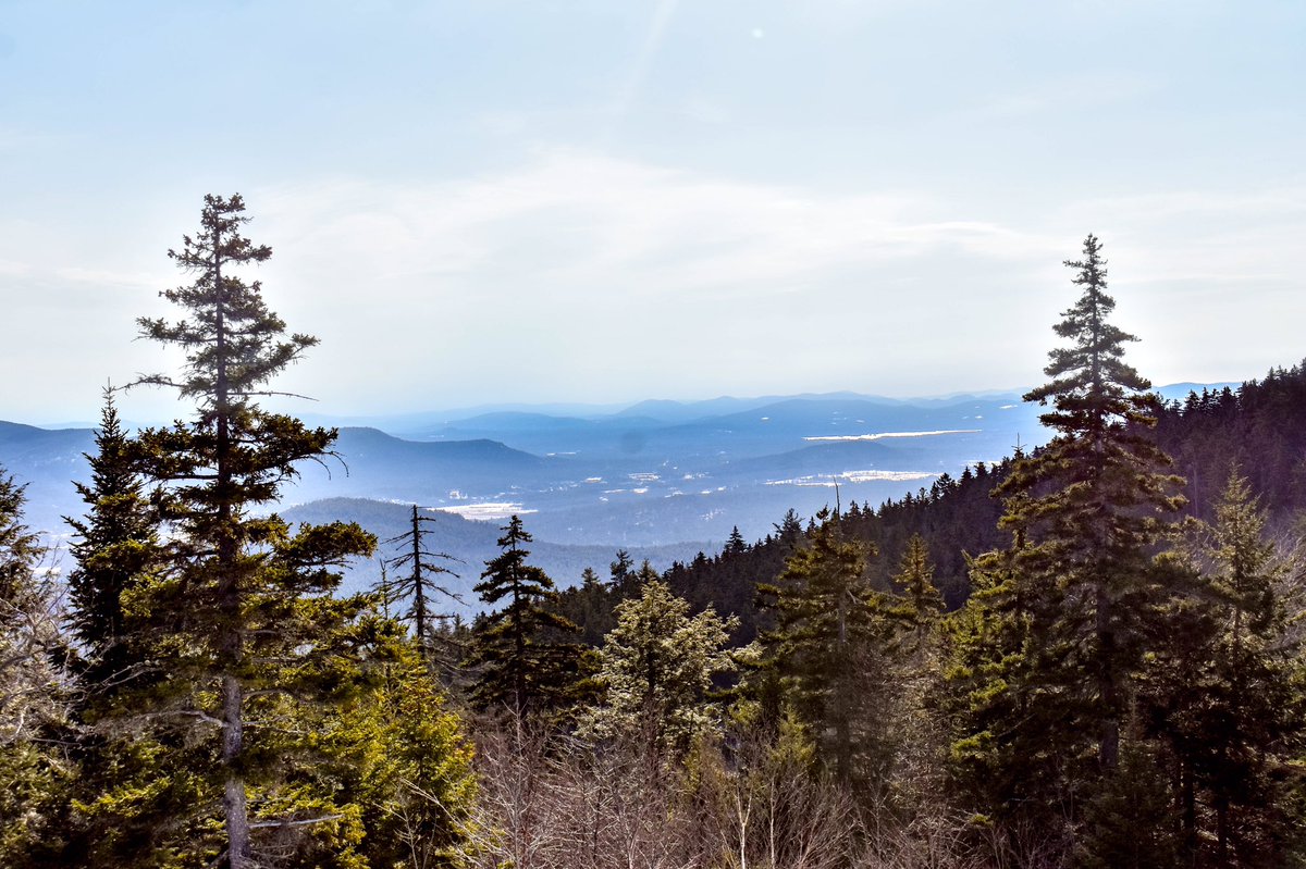 AttitashResort's tweet photo. Just another day in paradise 🌞#whitemountains #nhviews https://t.co/4X9BhktoUT