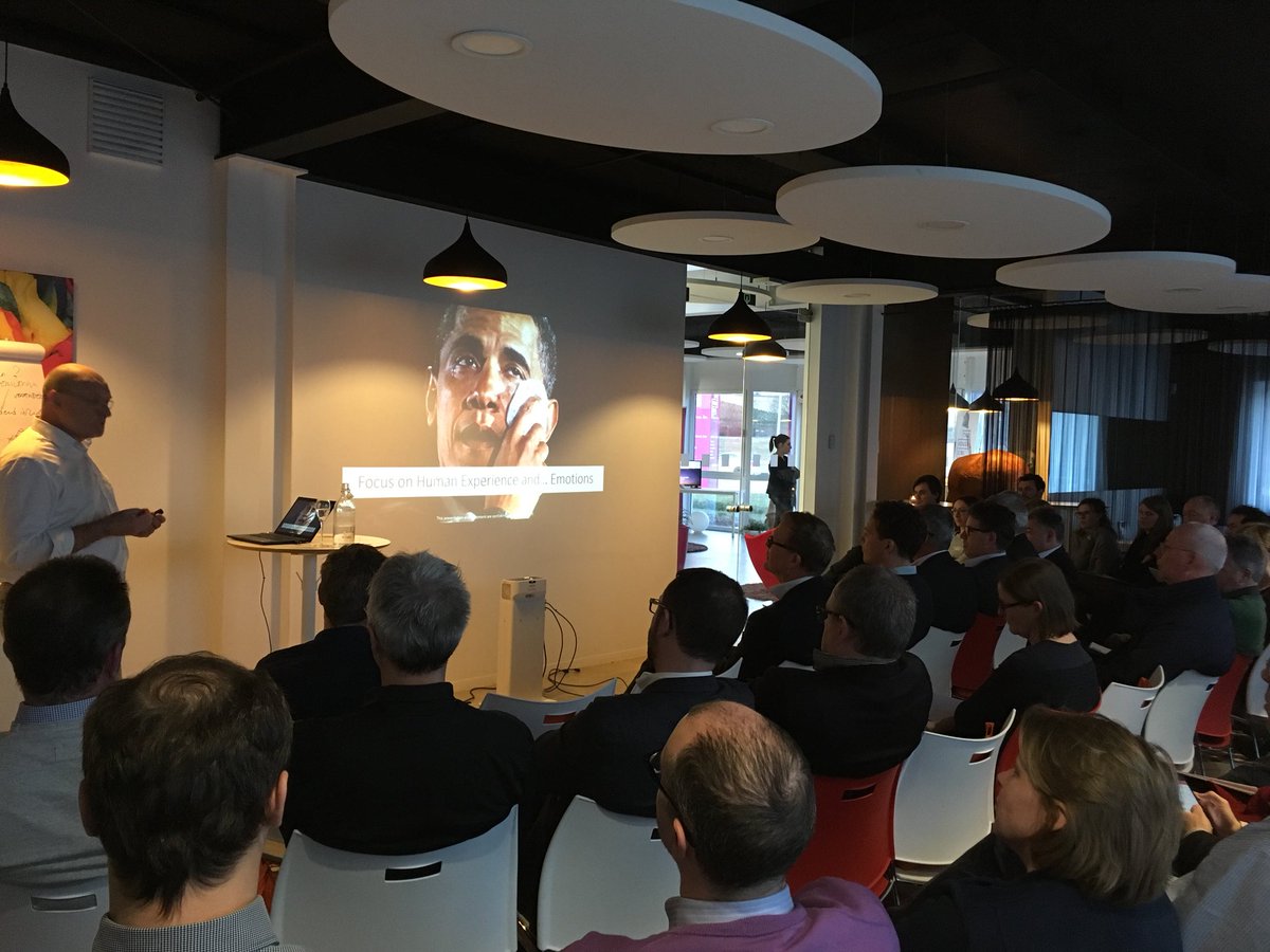 MichaelDegrez's tweet photo. @guelinckx Dat wist Obama als geen ander. ‘Human Relevance in the Digital Age’ wordt dé uitdaging voor bedrijven. @devos_stef nu in actie!  #aefoyer #transformation #enterprisearchitecture https://t.co/NoVXdMYp2L
