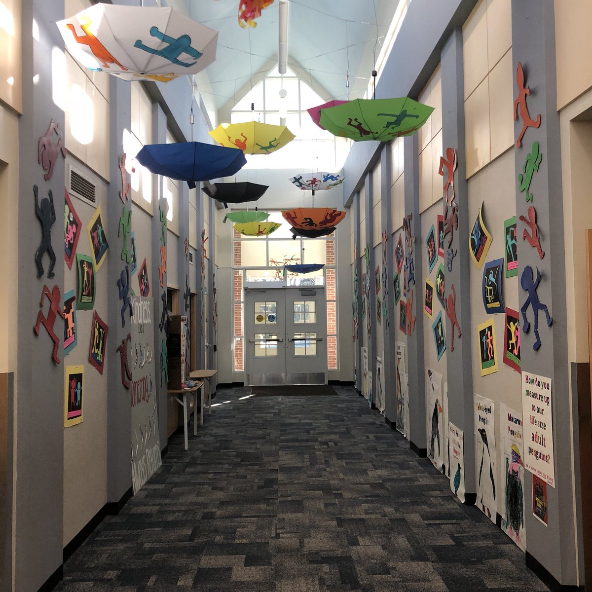 derrickajohnson's tweet photo. Last day of @nsvf #Invent school visits in Denver. Today, I’m hanging with leaders of @accelcharter, @alturaprep, @bricolagenola, @growthps, @impact_pswa,  #LegacyAcademy, + @oxforday_oda. Thanks 2 @coloradoacademy 4 allowing us 2 tour their beautiful campus + see them in action! https://t.co/XifTMaPUQy