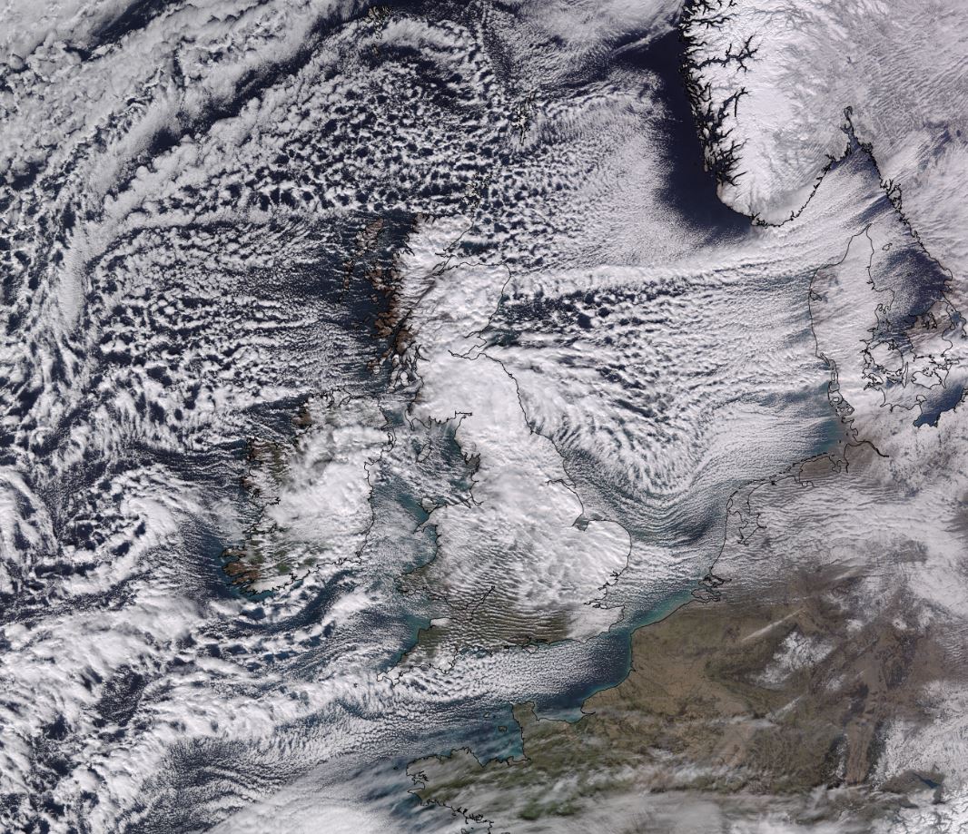 BBCScotlandNews's tweet image. Britain, under the #beastfromtheeast. This was taken from a satellite at 1pm today. Credit @dundeeuni