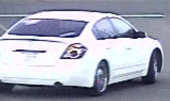 EDSO_Detectives's tweet photo. **DETECTIVES NEED YOUR HELP**  On 2/21 a white, male suspect stole 13 Apple iPhones from the local Walmart!  Below are the best photos we could obtain of both the suspect and his vehicle.  Help #EDSO identify him! Call (530) 642-4703 and reference case # 18-1729. https://t.co/OiSFhLbvYd