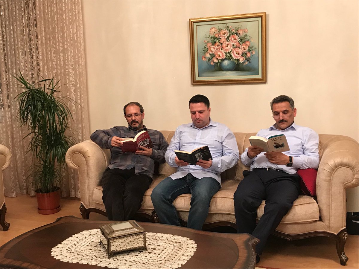 Sevgili Samsunlular okuma saatine bugün Amasya’dan katılıyorum.Herkese iyi okumalar #samsunokumavakti