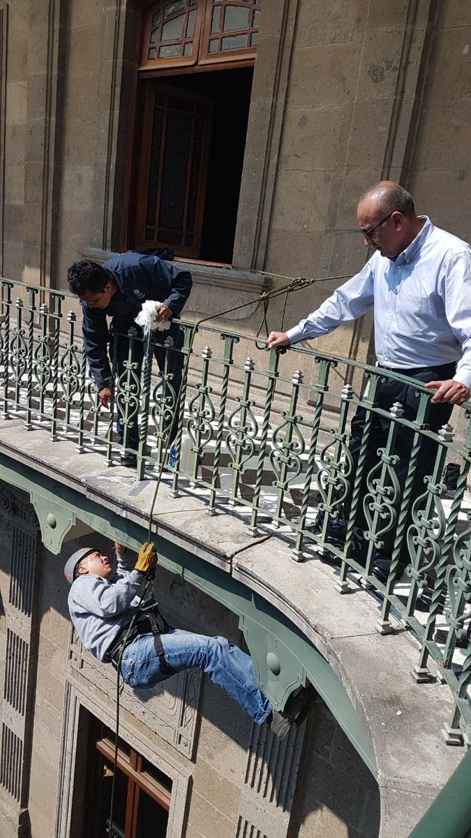 PedroEspinoArq's tweet image. #EsDeMañana y ya estamos #Conservando patrimonio edificado en #PalacioNacional #BuenMiercoles