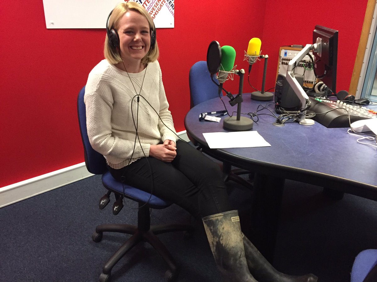 Our Snow reporters are well prepared! Like @LeanneRinne #snowshoe #beastfromtheeast