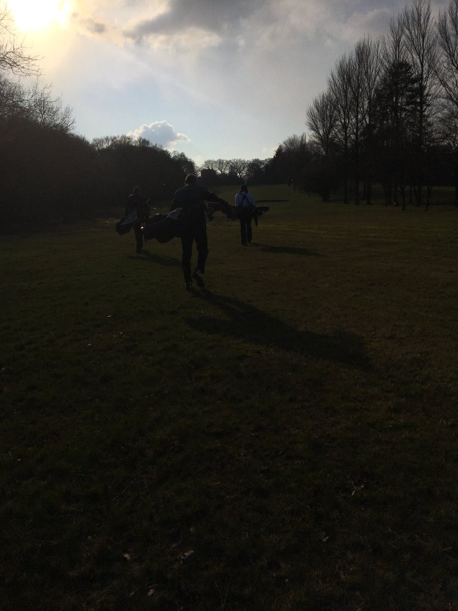 CMetGolf tweet picture