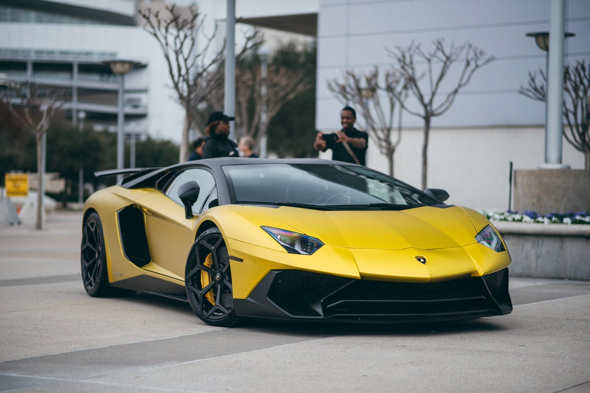 AlexBroganPhoto's tweet photo. All gold everything. #Lamborghini #AventadorSV #Houston #Supercar https://t.co/xRvt5HEJPO