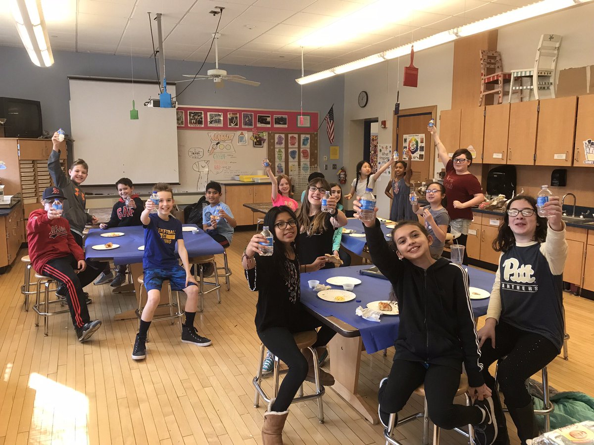 MrsMcKeeverART's tweet photo. Cheers to the end of our Shoe Design project. Really enjoyed my time with these kiddos! #ThisIsWES #MTLSDsteam #mattsmakerspace https://t.co/bV1MRrNIHg