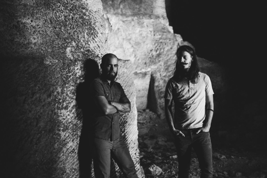 Eradius: il roboante stoner rock duo italo-britannico con l’omonimo esordio. studentinerba.wordpress.com/2018/02/28/era…