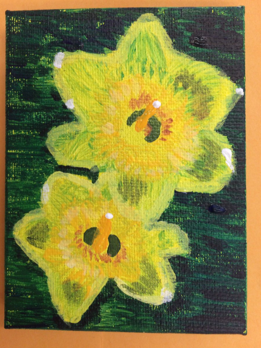 nyaradyartteach's tweet photo. A little one on one painting lesson. #opslearns #continuinged https://t.co/ynNevUKTGb