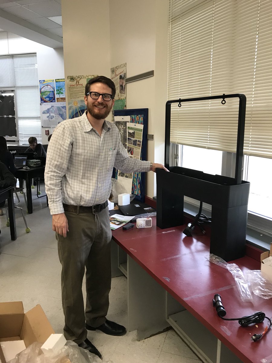 LippyScience's tweet image. Ben Gootman getting some help from students putting together the aquaponics tank we received via our Public School Foundation Grant “The Nitrogen Cycle Via Aquaponics” #wearemcdougle #chccspublicschools #scienceandmath