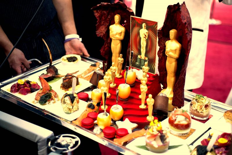 jointoken's tweet image. Hosting an #Oscars party? Don’t risk your private information when you order the food. #JoinToken to keep your identity and payment information safe. #FraudSucks #Oscars90