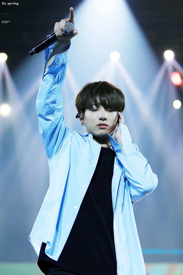 Shasha_Dz_Army's tweet image. JUNGKOOK T_T 
HAVE A GOOD NIGHT ♥
#iHeartAwards #BestFanArmy #BTSARMY @BTS_twt