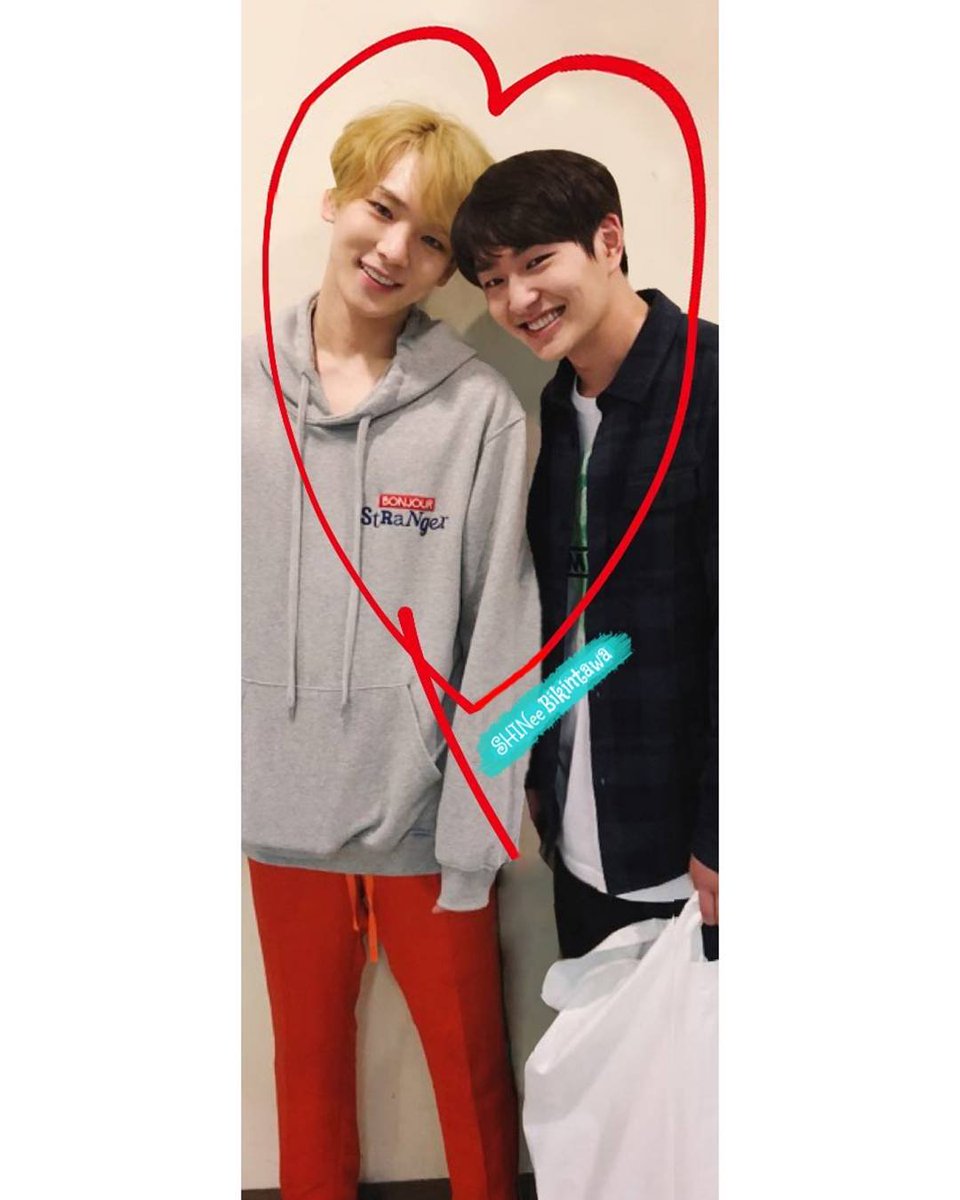 aiyooee's tweet photo. Just finished... π
#shinee #shawol #key #kimkibum #kibum #keyshinee #onew #leejinki #onkey #onkeyshipper #onkeymoment #SHINeeWorldTheBest2018 #tokyodome https://t.co/Kl2m2kpfwE
