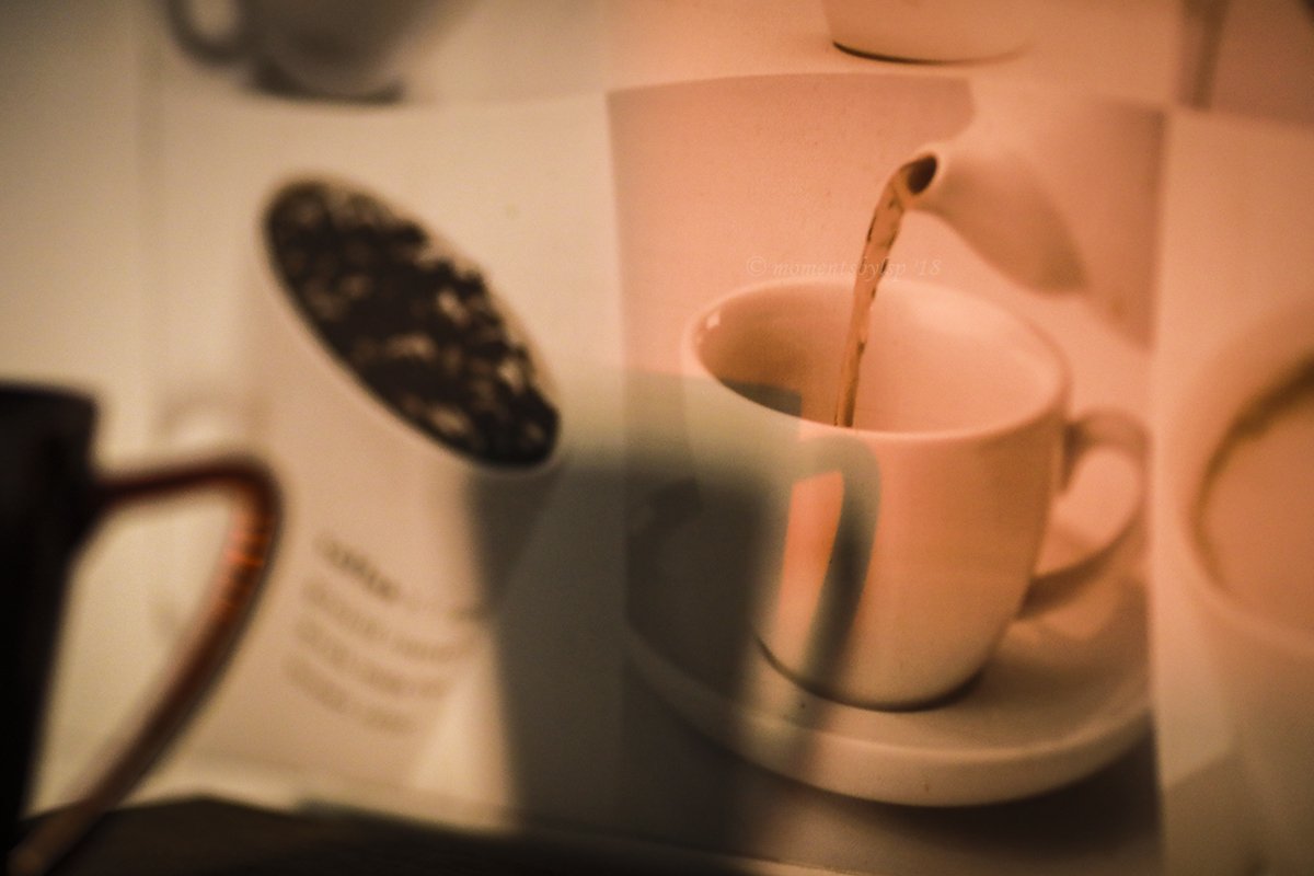 lsprasath's tweet image. Cuz all you need to end your day on a good note is a nice warm cuppa! 😍☕️ #goldenlight #lightshadow #photographyeveryday