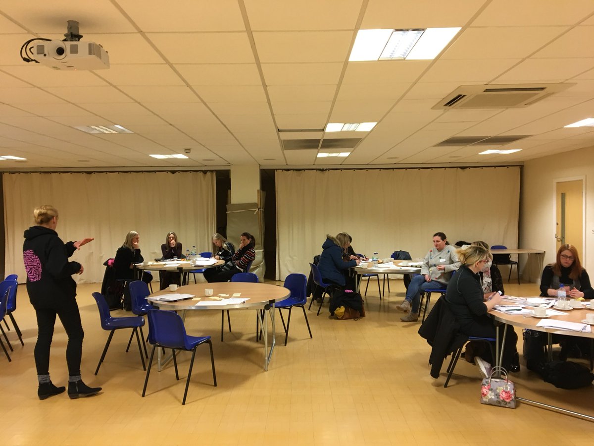 feelgood5ways's tweet photo. Superb day working with #lscgetactive Tranformation Team today on @_DoItYourWay_  #walkingmeeting #workplacewellbeing #feelgoodatwork https://t.co/BEYd2D23XQ