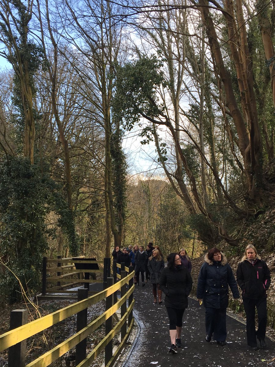 feelgood5ways's tweet photo. Superb day working with #lscgetactive Tranformation Team today on @_DoItYourWay_  #walkingmeeting #workplacewellbeing #feelgoodatwork https://t.co/BEYd2D23XQ