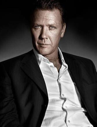 ぼさんぼん على تويتر 俺のおっさんズラブはベネディクト カンバーバッチ ヘッドハンティングされた有能年下上司 と マッツ ミケルセン 仕事よりもサッカーしようぜの性格で平社員 離婚歴あり が ミカエル パーシュブラント 2人の働く会社社長 離婚後のマッツ