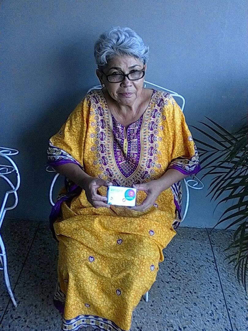 juntosportivzla's tweet photo. Las señoras Flor, Lourdes y Cefora recibiendo sus medicinas para la tensión. ¡Juntos por ti Venezuela! https://t.co/gozfMSnwHT