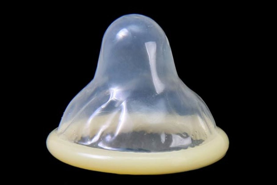 getittogetherNG's tweet photo. MYTH ABOUT CONDOM
MYTH: Condoms break easily.
TRUTH: No they don't. You just need to put it on carefully and make sure there's no air bubble at the end. During sex, be careful of sharp nails, jewelery or teeth.
If the condom won't roll down, it's the wrong way round #KDFPTraining https://t.co/6GPmtCARLl