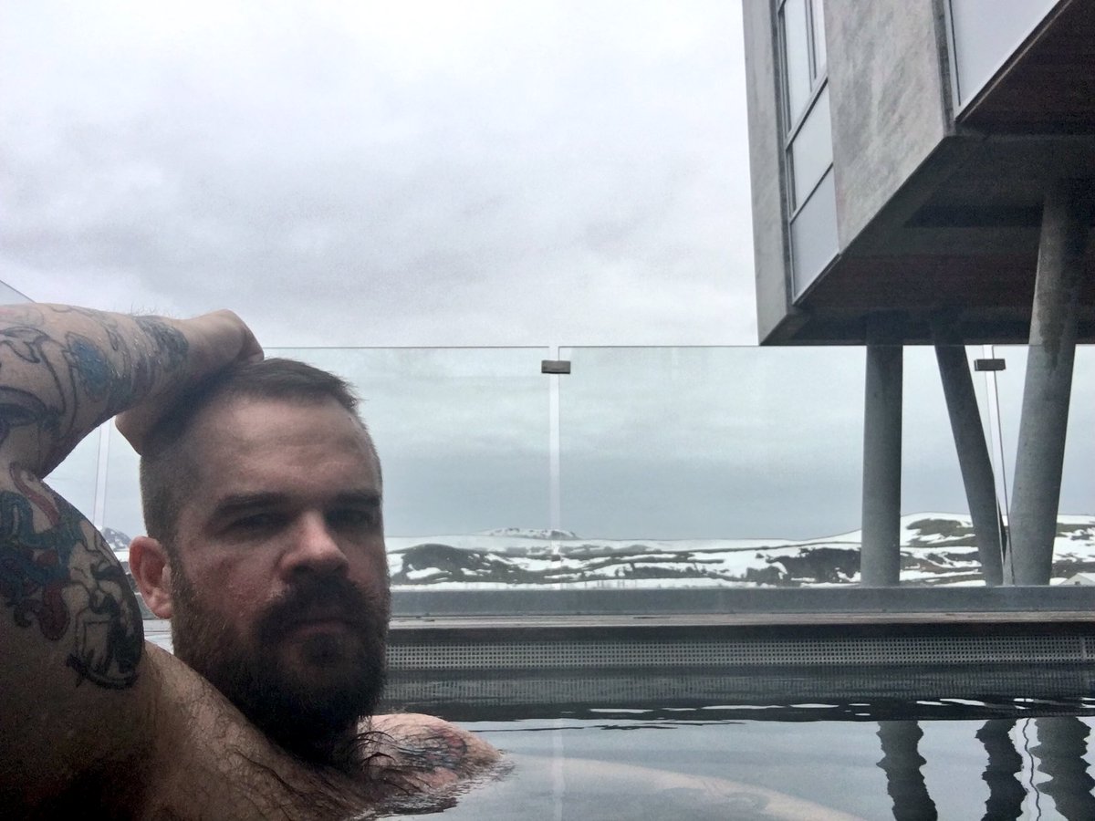 bighairygrowler's tweet photo. There are worse ways to spend your day. 
Any excuse to take my kit off. 💦💦 https://t.co/mzBzEh2G26