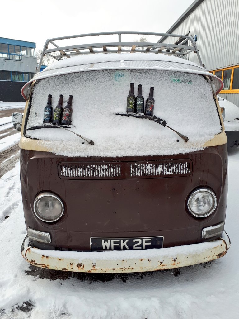 WeirdBeard_Brew's tweet image. Although Fifi the campervan isn't going anywhere in this snow, we WILL be delivering as usual tomorrow around London. So get your orders in by 4pm today folks. We've got you covered! #snowweather #snowproblem #TheBeastFromTheEast #WontStopUs