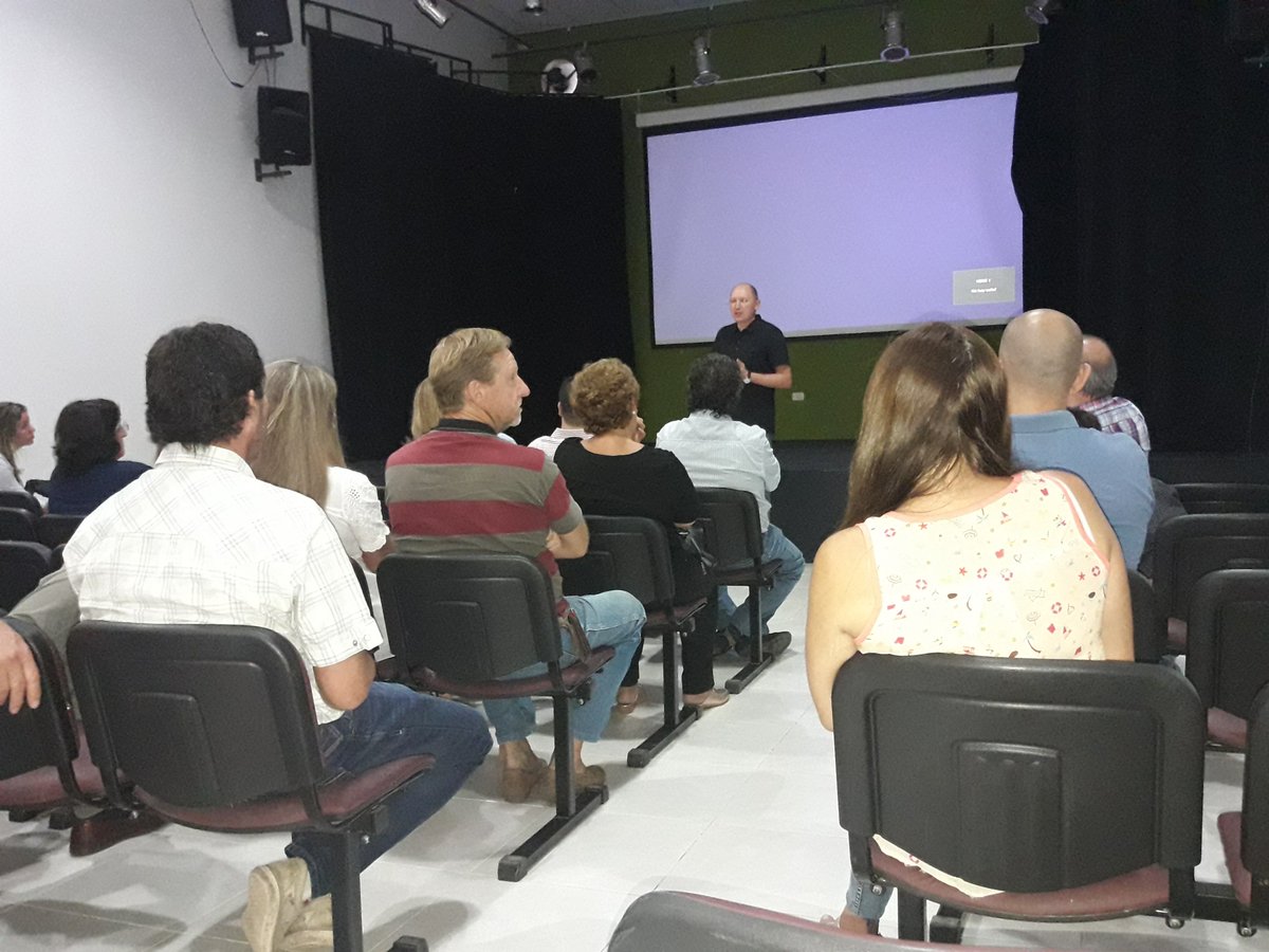 greiter84's tweet photo. #Rancul 2030, Primer #Taller de #DiagnósticoParticipativo. #PlanBase #DesarrolloLocal + #OrdenamientoTerritorial #OT https://t.co/wPmkgWZu6L https://t.co/FZkau75Yy2