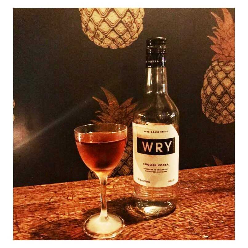 Warming the cockles at <a href="/EveryCloudBar/">Every Cloud</a> with a 'Little Hook' #whywry 🥃🍍