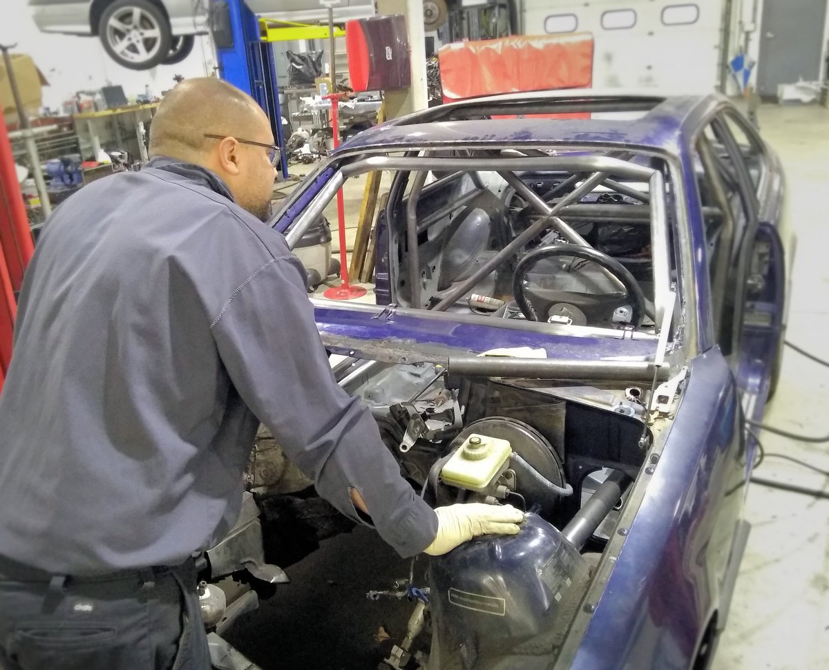 RRTRacing's tweet photo. Just planning out a little cage work in this E36 prepping it for racing in American Endurance Racing.

https://t.co/q4TBBW6R1d

#rrt #rrtracing #americanenduranceracing #aer #aer2108 #bmw #e36 #racecar https://t.co/cFAboo1IUD