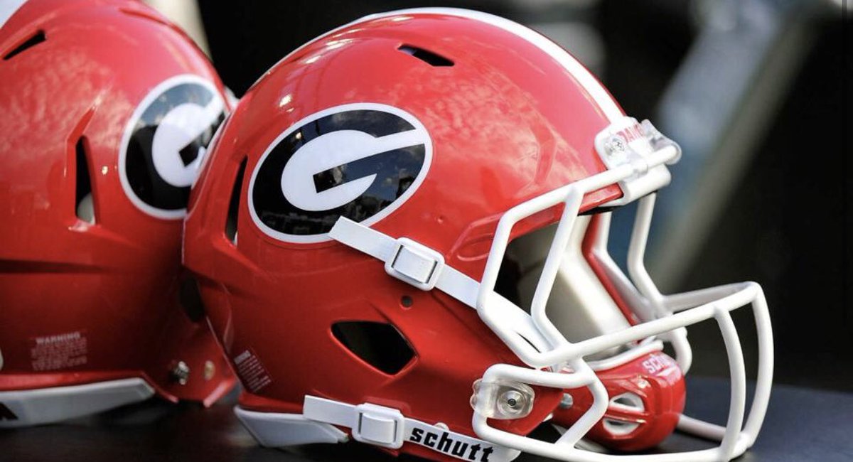 T_ROB99's tweet image. Blessed to receive another D1 scholarship offer to the University of Georgia. Special thank to all my family and coaches. #glorytogod