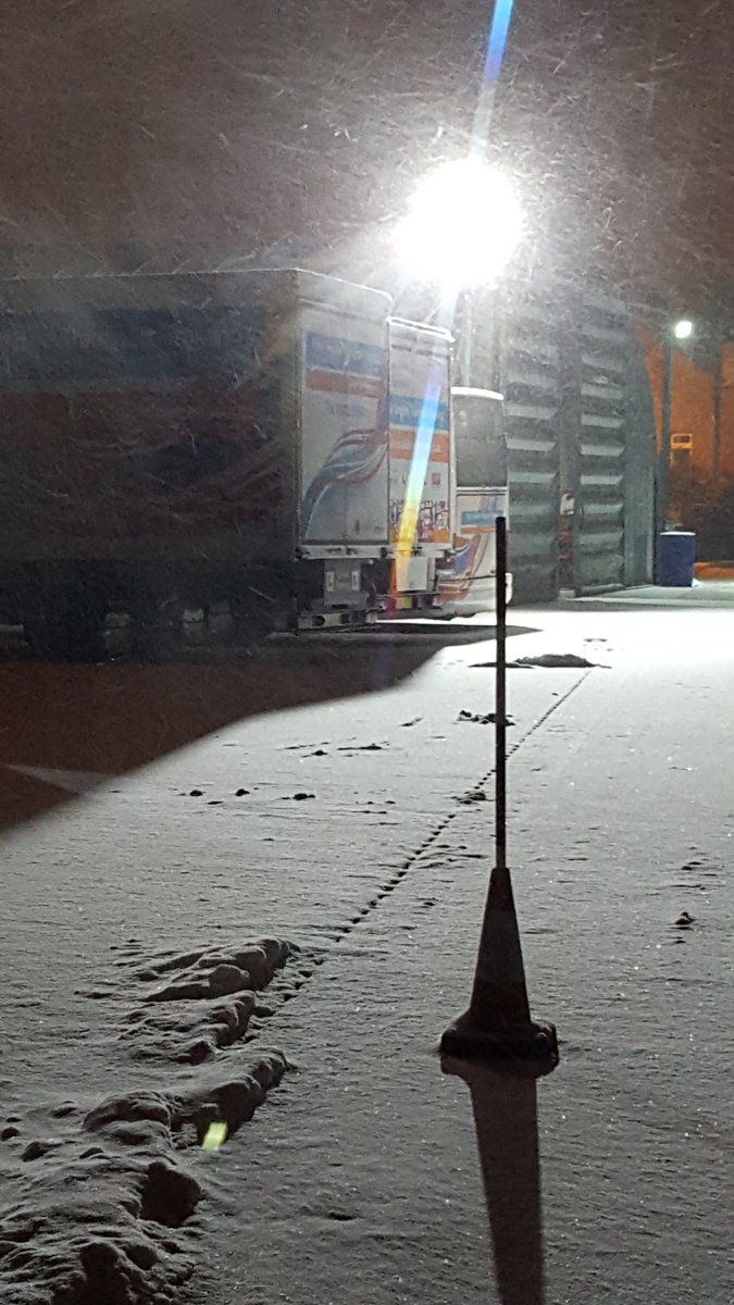 HGVschool's tweet photo. Tests stopped due to weather #bloodysnow #pstt #ipassedwithpstt https://t.co/qOnKPOgD0w