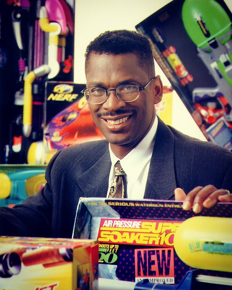 drhadiyahgreen's tweet photo. Lonnie Johnson is an inventor and engineer who holds more than 100 patents. He is best known as the the inventor of the Super Soaker water gun. However, most of his patents are #energy related. #BlackPantherMovie #wakanda energy in real life. #blackhistorymonth #rolemodel. https://t.co/zkVP4qa6Z3