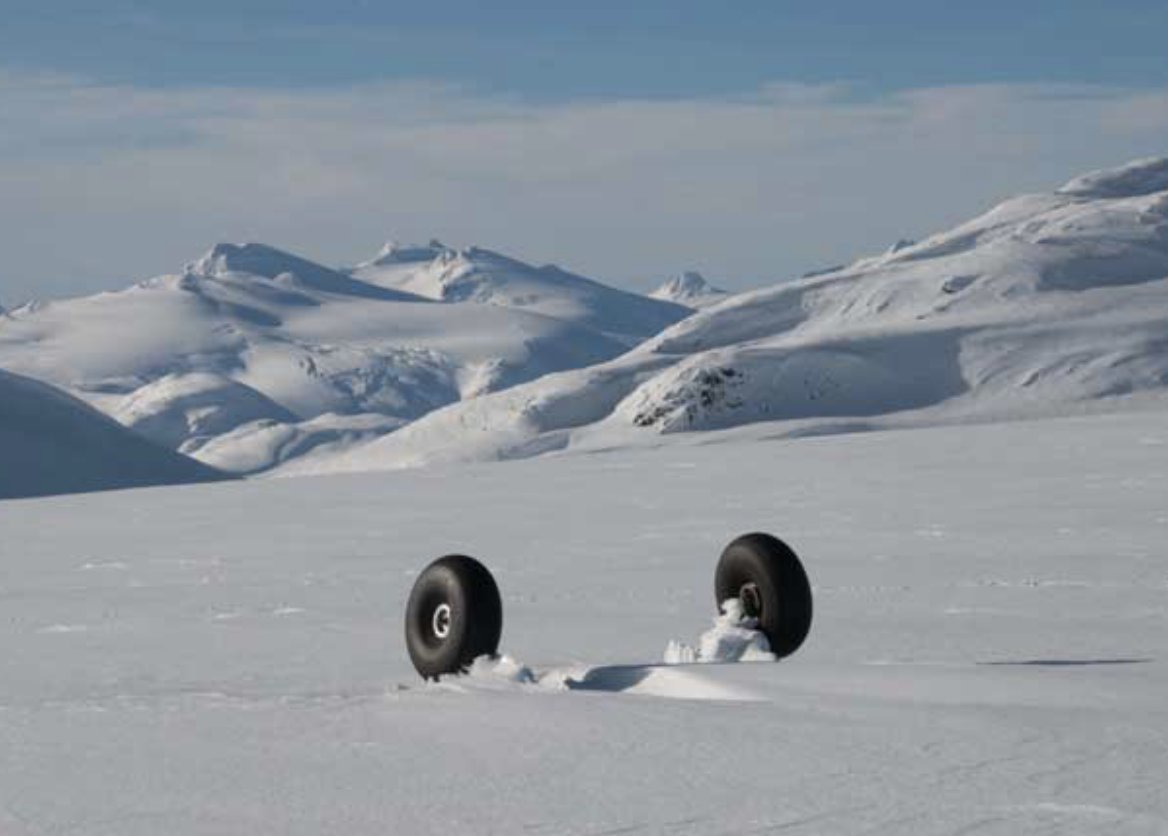 flywithwaves's tweet image. Lets avoid tricky situations! Waves are suspending all operations tomorrow (Thursday) due to impending strong winds and snow warning in force. Apologies for any inconvenience #flywithwaves