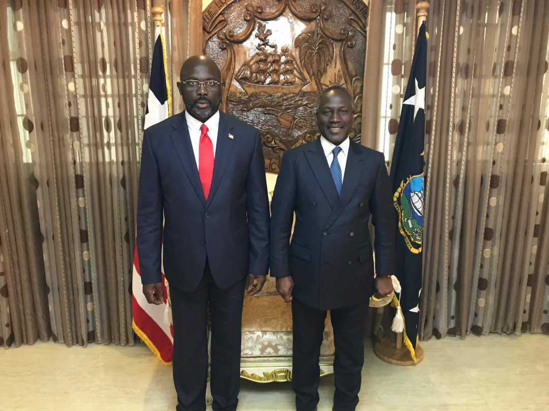 bictogoadamaPDG's tweet photo. Heureux d'avoir échangé avec le Président du #Libéria, Son Excellence Monsieur @GeorgeWeahOff à son domicile.
J'ai rencontré un GRAND Homme qui croit énormément en une coopération sud-sud.
J'ai profité pour lui passer mes félicitations et celles de @snedaigroupe. #AB https://t.co/JwRItZNjoe
