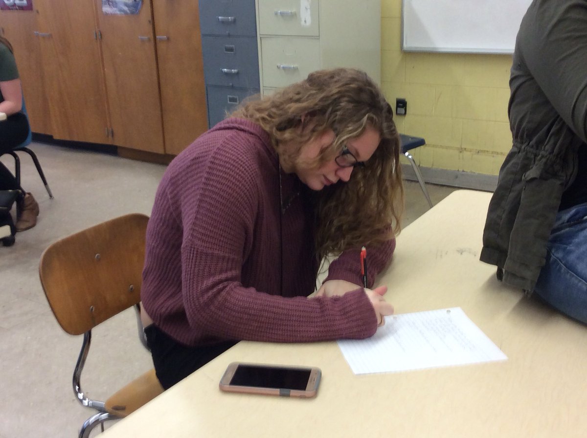 ColoniaHigh's tweet image. Being productive in journalism #thedeclaration