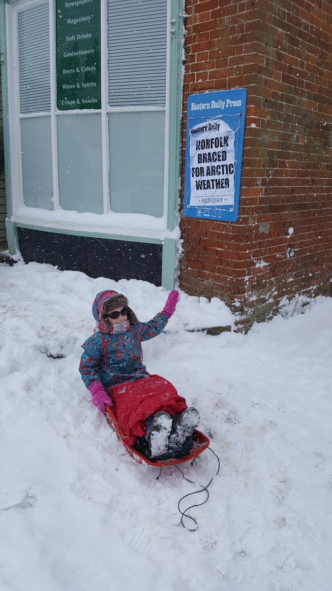 amberalbone's tweet image. #snowday expedition to the village shop @NorwichHighPrep @NorwichHigh