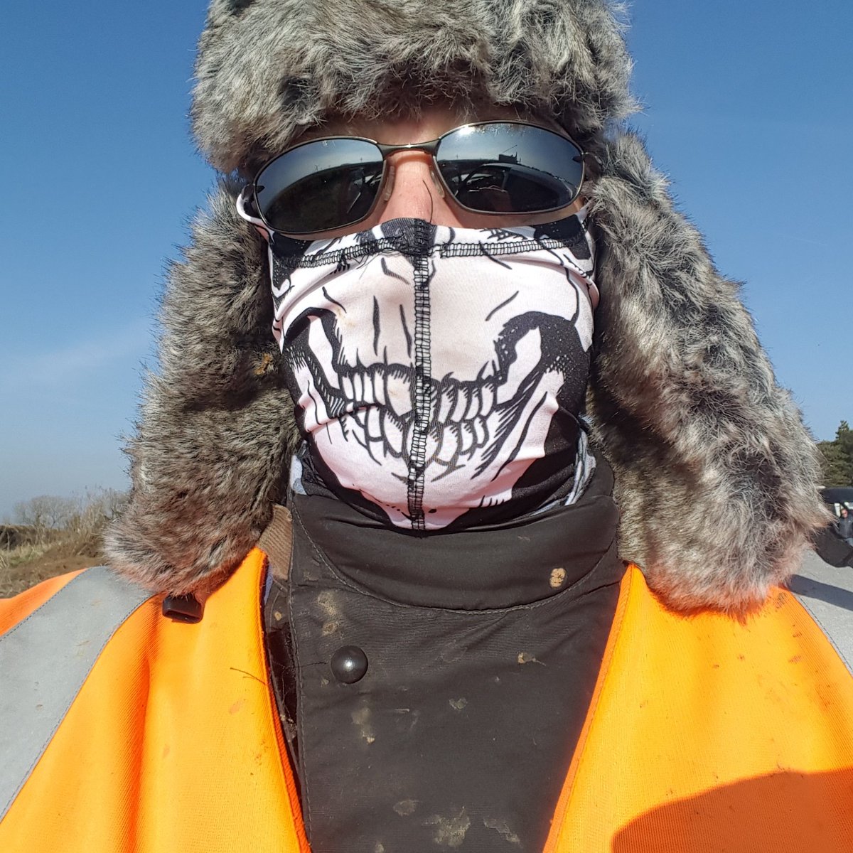 Summphoto's tweet photo. Cold day's photography at Tormarton MX
#freezing https://t.co/p88sVgITM1