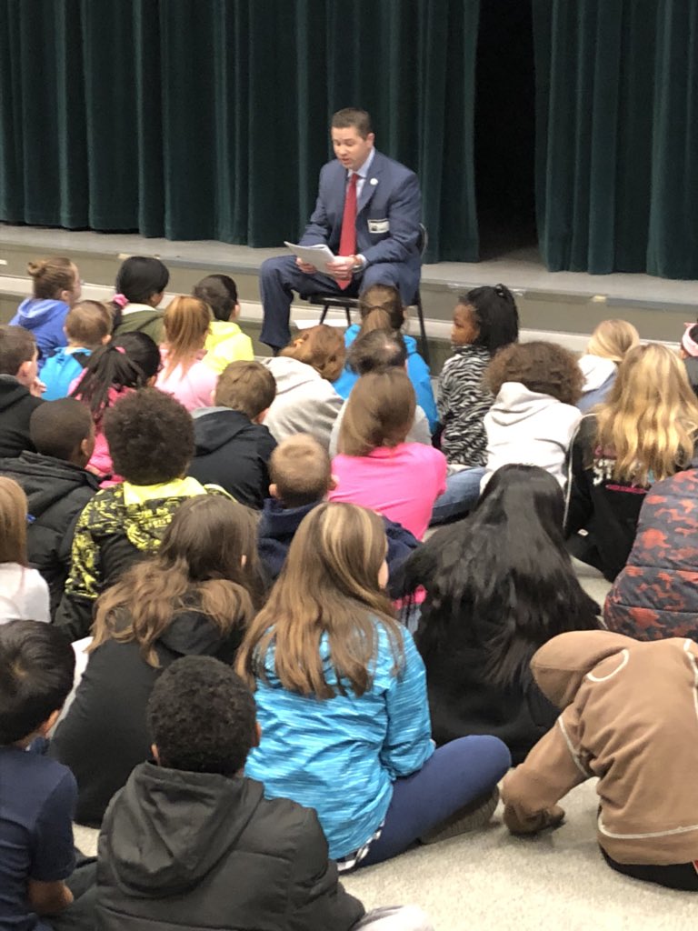 Jenkins5th's tweet photo. Mayor of Stanley Steve Denton reads to the fourth grade at Kiser@GCSchoolsmedia@KiserElementary#gcsk12 https://t.co/YpaayLNEtK
