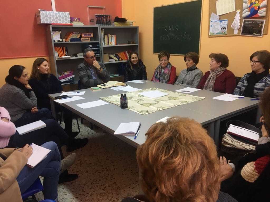 caritasto's tweet photo. Esta semana también ha habido formación espiritual de voluntarios de Talleres Infantiles de Yuncler e Illescas. @parroyuncler @IllescasParroq @planpastoral https://t.co/XdP7l4q4P9