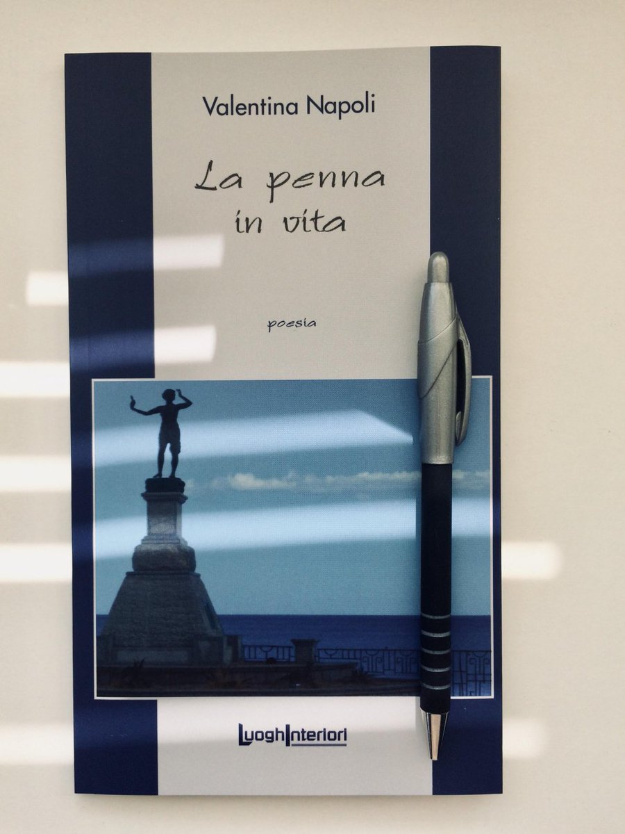 LuoghInteriori's tweet photo. La poesia salverà il mondo? 
La nostra risposta è sì: perché è inconsumabile.
#NuoveUscite #Poesia #EditoriResistenti #LuoghInteriori https://t.co/KGI2RhfWJT