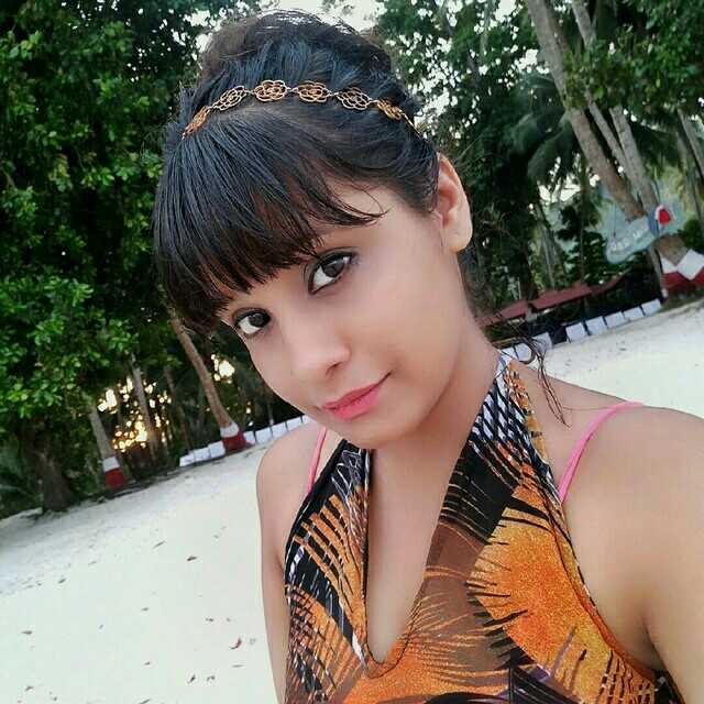 TSC_IshaSharma's tweet photo. MeMe Live～Come and Join ！ 
 isha：hey ❤❤ 
 https://t.co/0MX4bOTuLQ #meme #memelive https://t.co/2liyWB8PEY