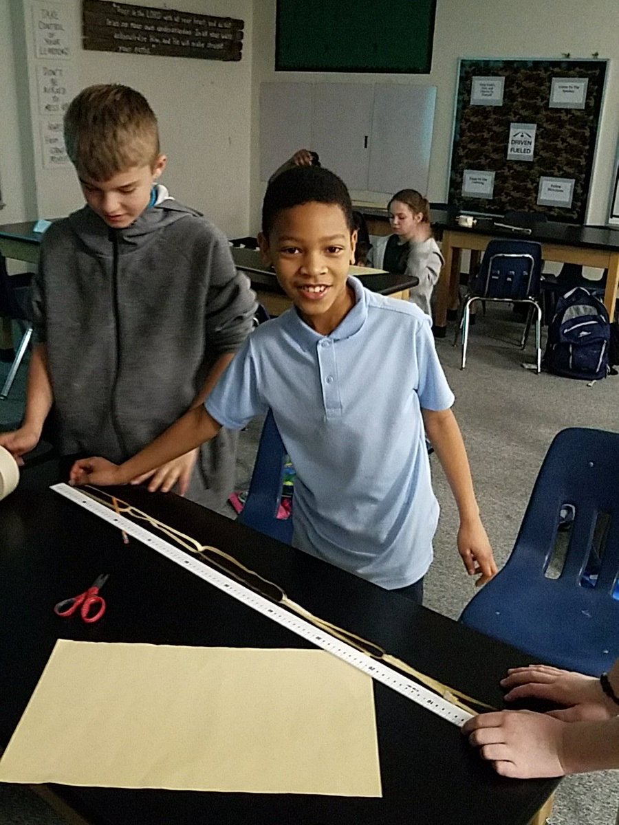 beastep12's tweet photo. #paperchainchallenge
#measurementfun
#customaryvsmeyric https://t.co/TjFWidKTuS