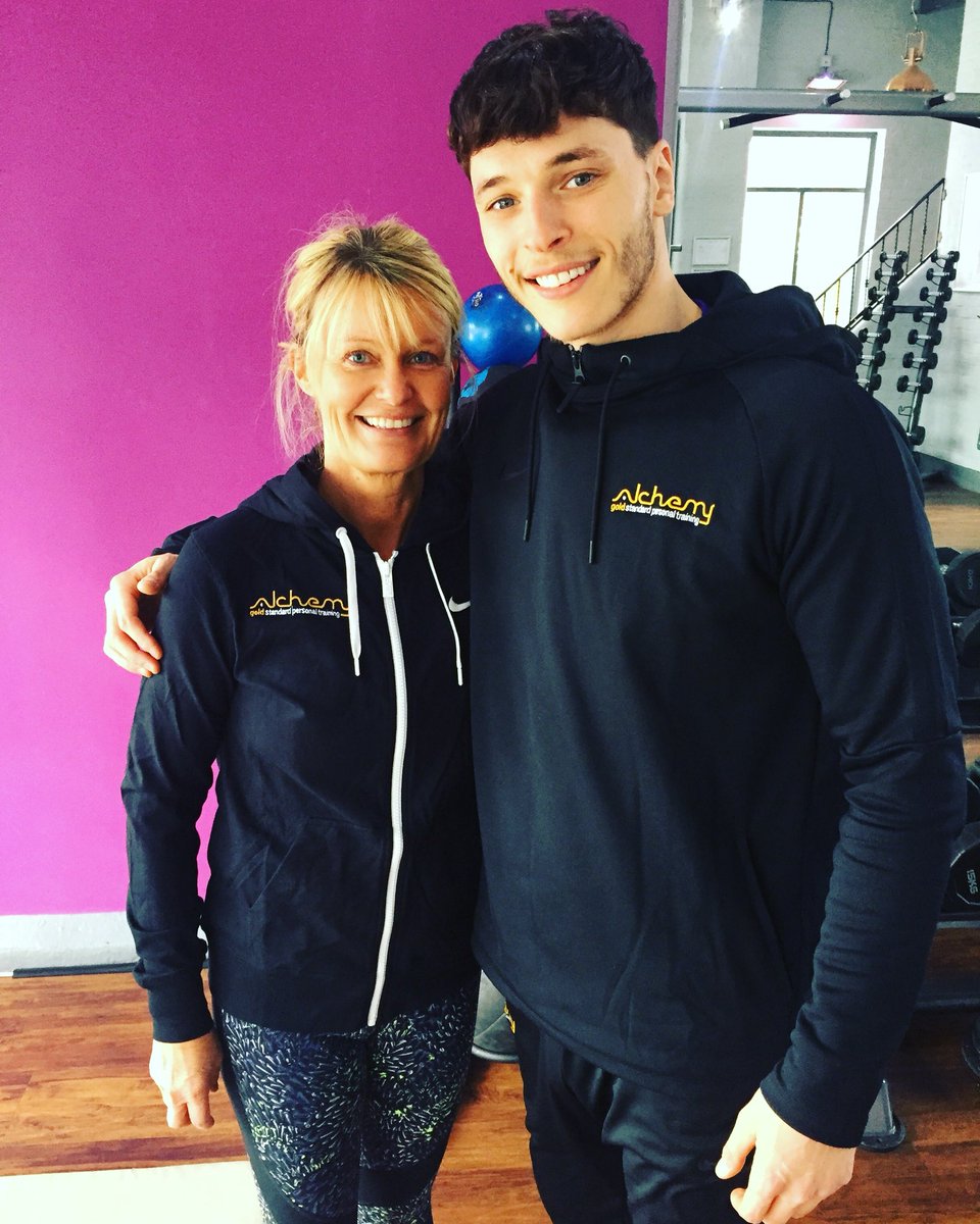 alchemy_pt's tweet photo. Alchemy branded jumper for the lovely Julie Graveley as a thank you for referring several people to Alchemy! #happywednesday #alchemy #fitfam #cheshirelife #referralsrewarded 👏🏼 https://t.co/BGMccpkxt6