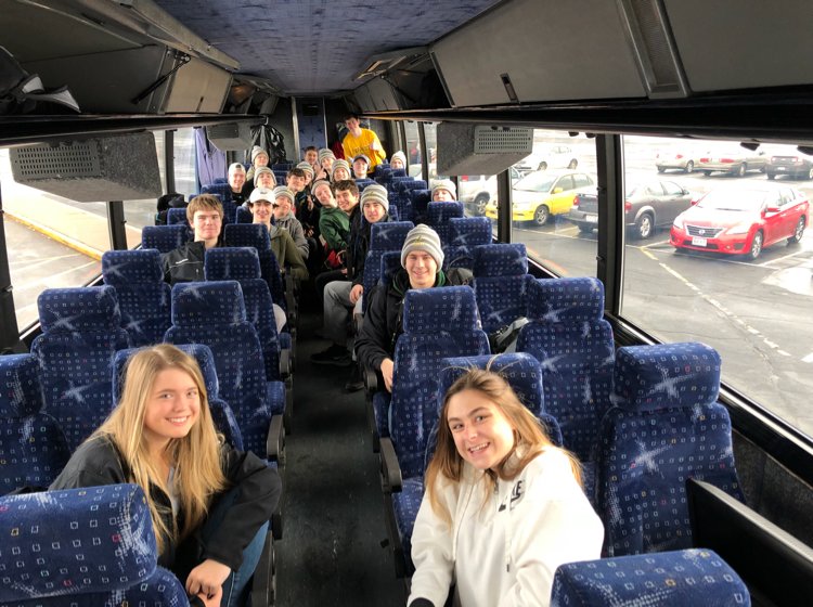 ageffin_waow's tweet photo. DC Everest hockey is off to state for the first time in program history. Evergreens face Waukesha North in quarterfinals tomorrow #wiaa https://t.co/wVYOrnufJv