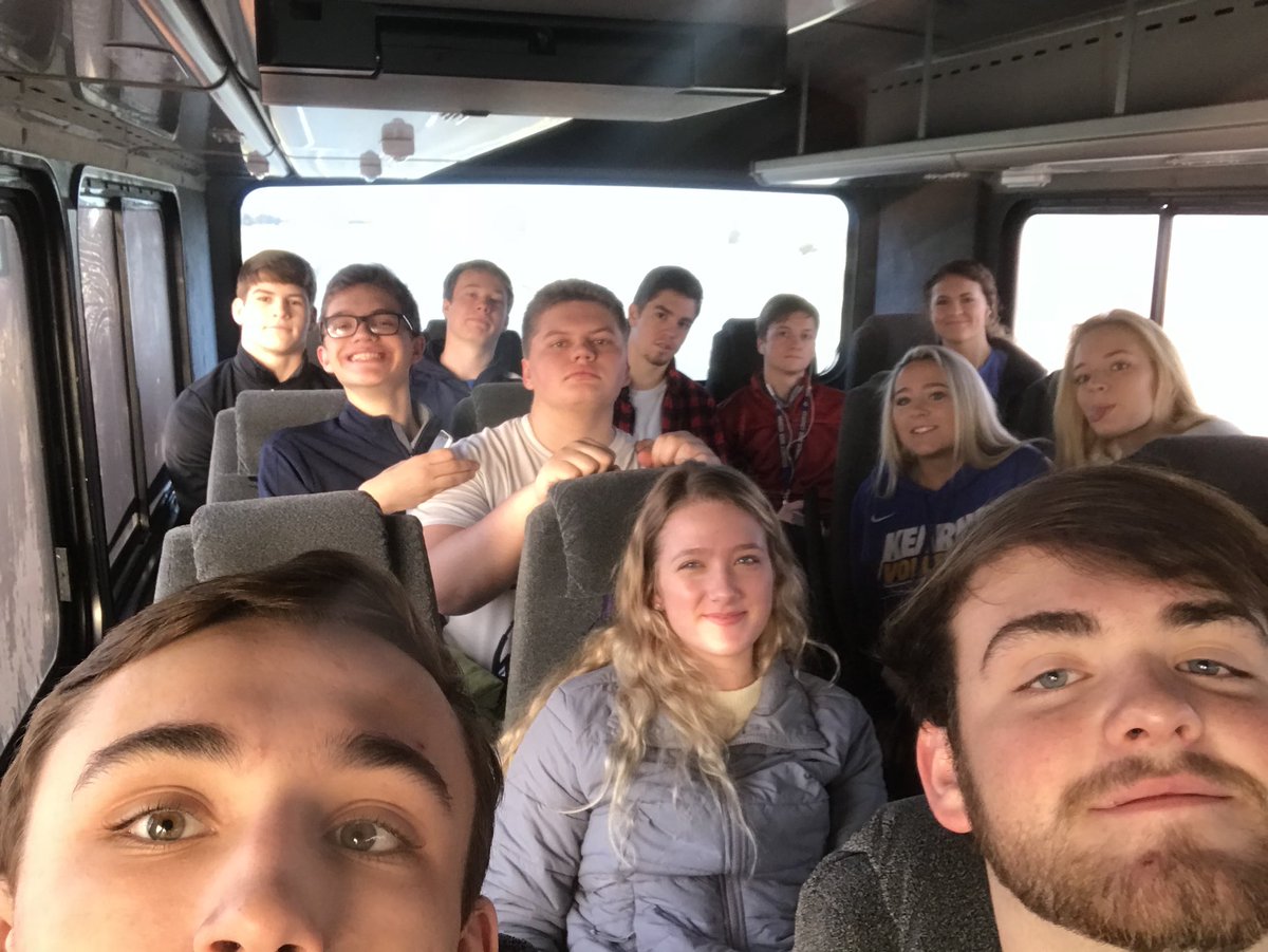 CarsonJSchwarz's tweet photo. Hey @coach_frost on our way to Lincoln what do you say we get a meet and greet in place? #khsbearcatnation #rise @jaydostal https://t.co/BeB0RciRR8