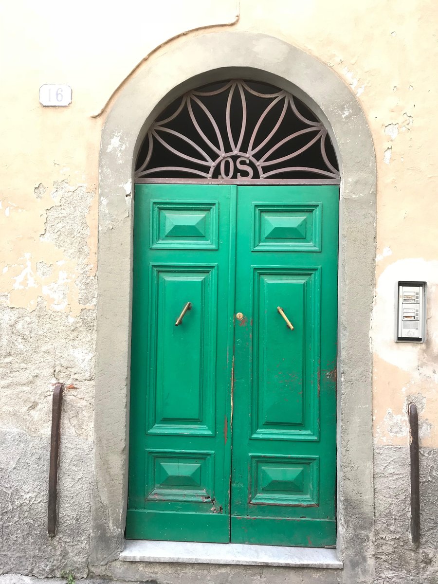 Loriat50plus's tweet photo. Last day in Lucca before my departure to Rome and finding my way home. Took a stroll this morning to really enjoy the architecture. #pcm485 https://t.co/xnu5OAIXCh