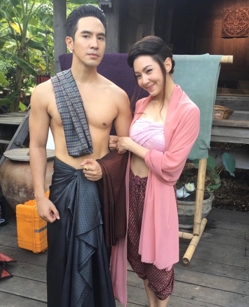 KhwamrusuekLuan's tweet photo. ข้าเปล่าหึงแม่การะเกด #บุพเพสันนิวาส https://t.co/3q6ih7xWdx